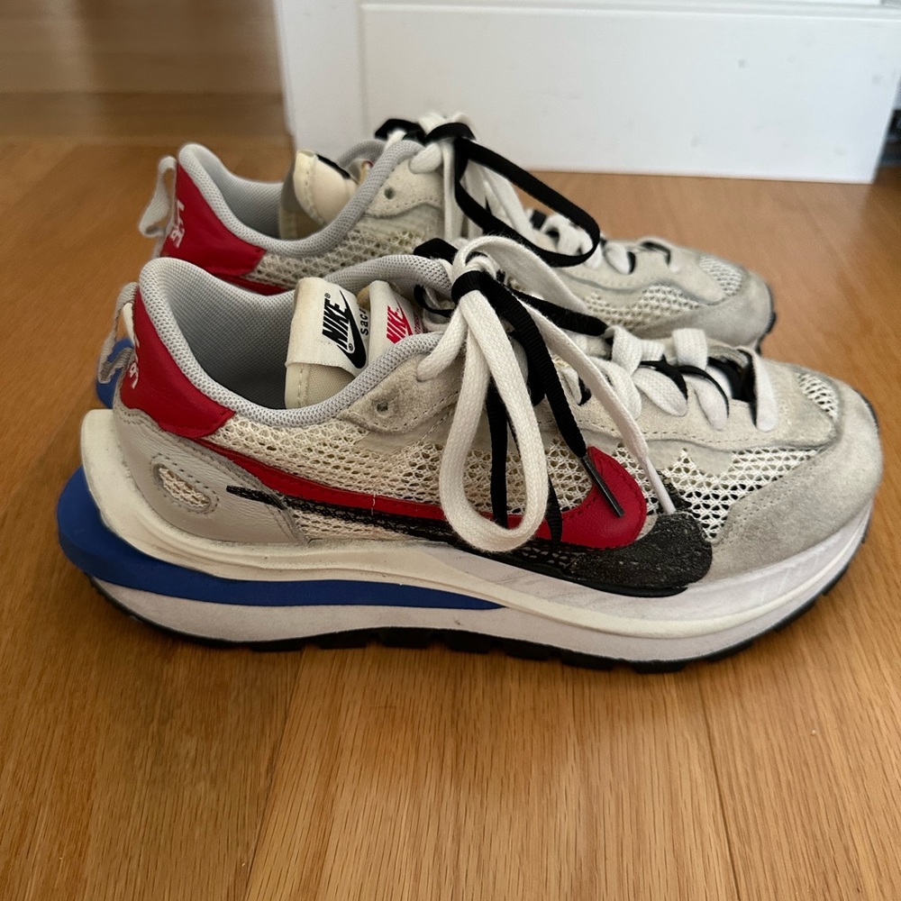 AUTHENTIC Nike Vaperwaffle Sacai Sport fuchsia game royal